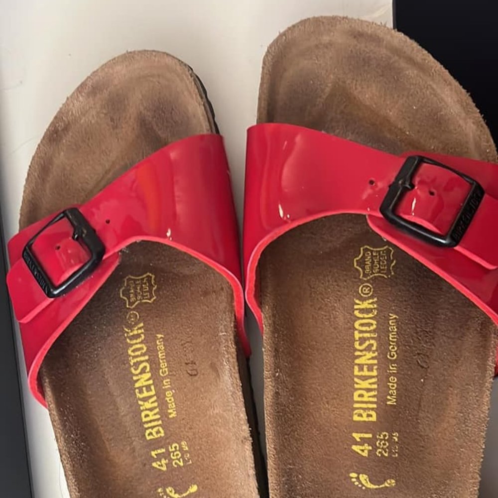 Birkenstock Madrid 41 N - EUC - red patent